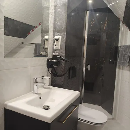 Apartment 52